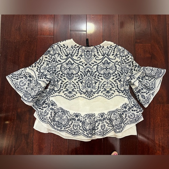 BCBGMaxAzria Black and Cream Patterned Blouse - Picture 3 of 5